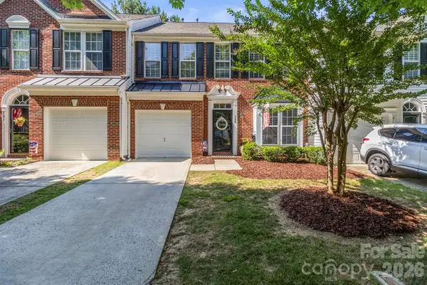 155 Cypress Landing Drive, Mooresville, NC 28117