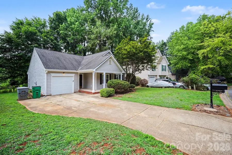 2732 Black Walnut Lane, Charlotte, NC 28262 - #2