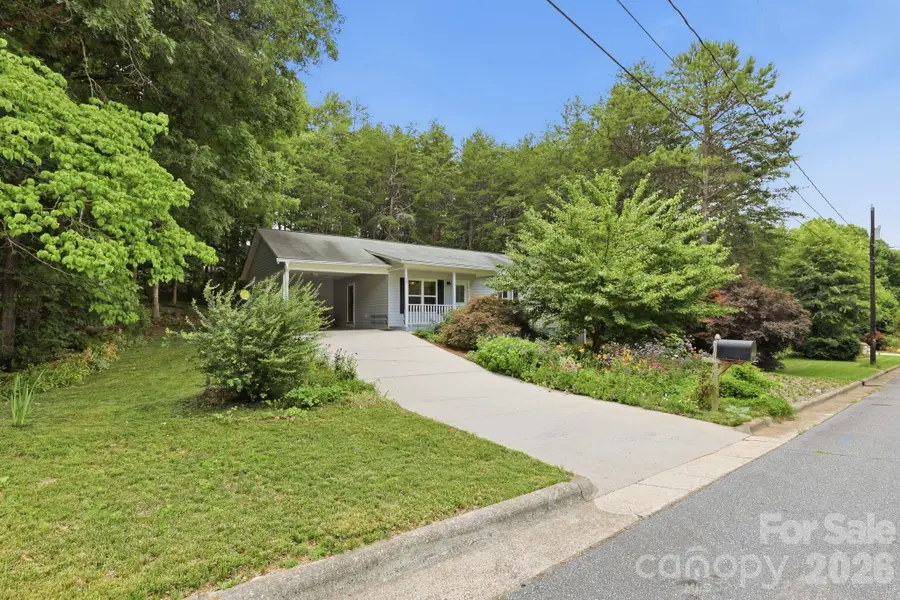 15 Valley Street, Granite Falls, NC 28630 - #2