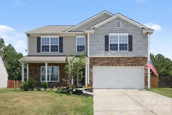 10912 Thousand Oaks Drive, Huntersville, NC 28078