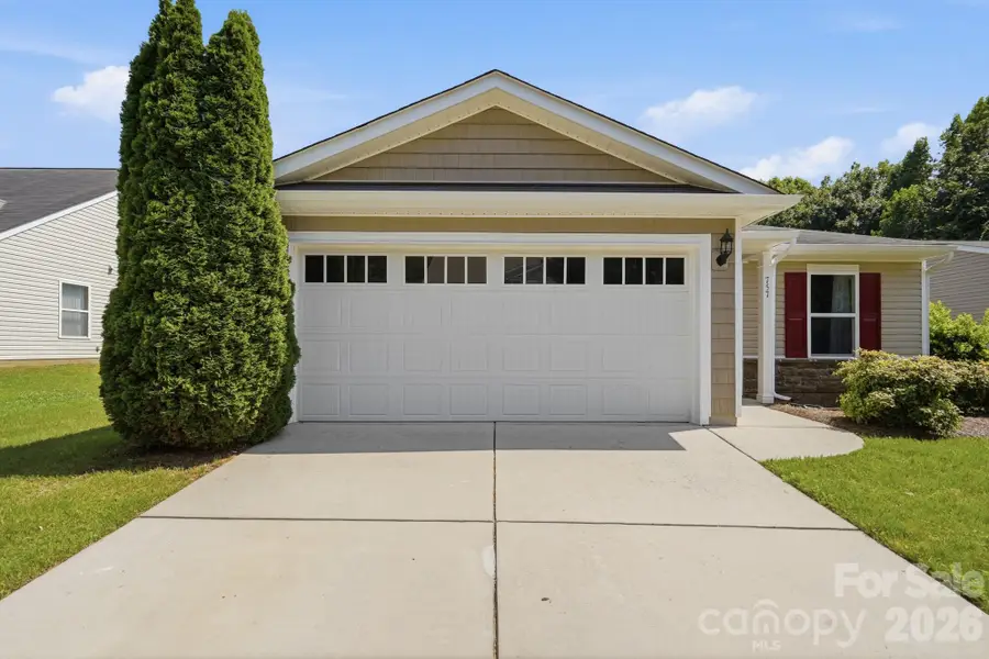 757 Willow Creek Drive, Gastonia, NC 28054 - #2