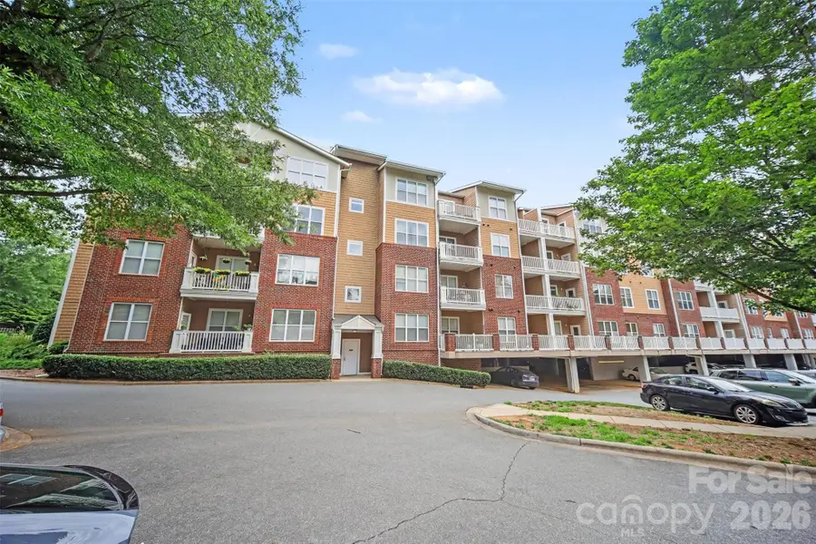 1000 E Woodlawn Road #415, Charlotte, NC 28209 - #2