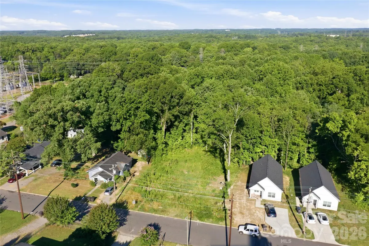 1318 7th Street, Statesville, NC 28677 - #1