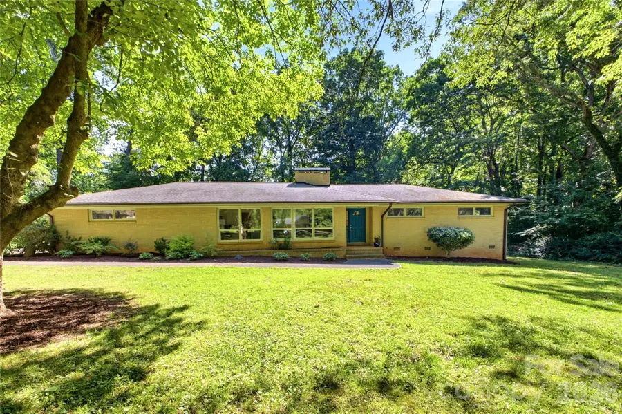 7008 Linda Lake Drive, Charlotte, NC 28215 - #3