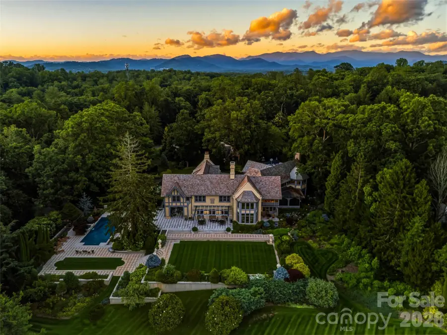 7 Stuyvesant Road, Biltmore Forest, NC 28803 - #2
