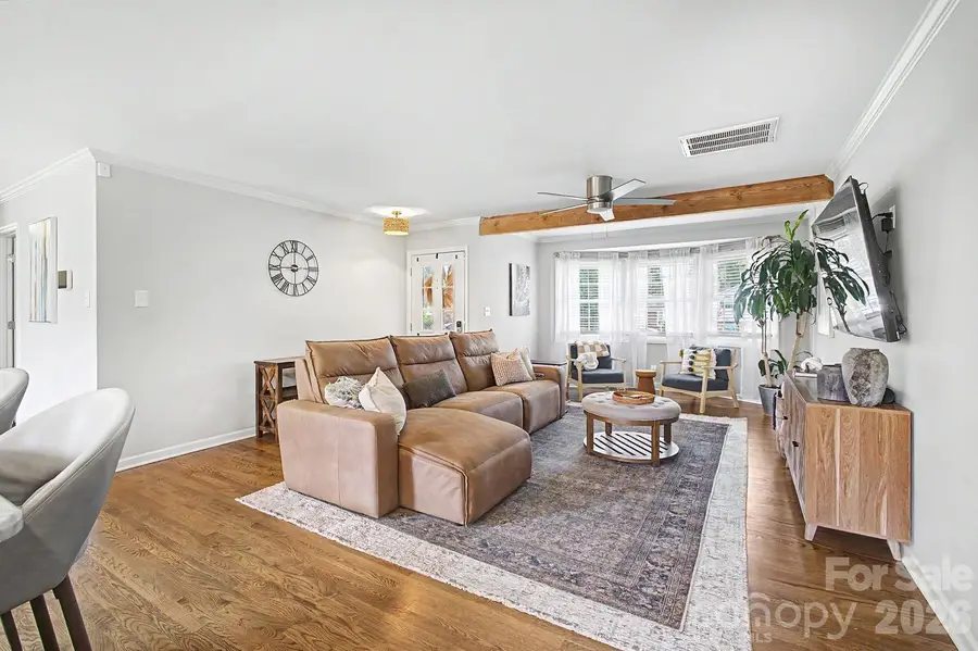 3330 Woodleaf Road, Charlotte, NC 28205 - #3