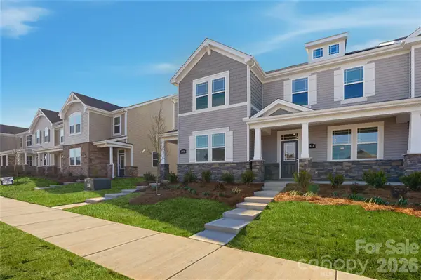 5205 Wyes Oak Lane, Charlotte, NC 28269