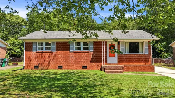 6805 Ellendale Drive, Charlotte, NC 28217