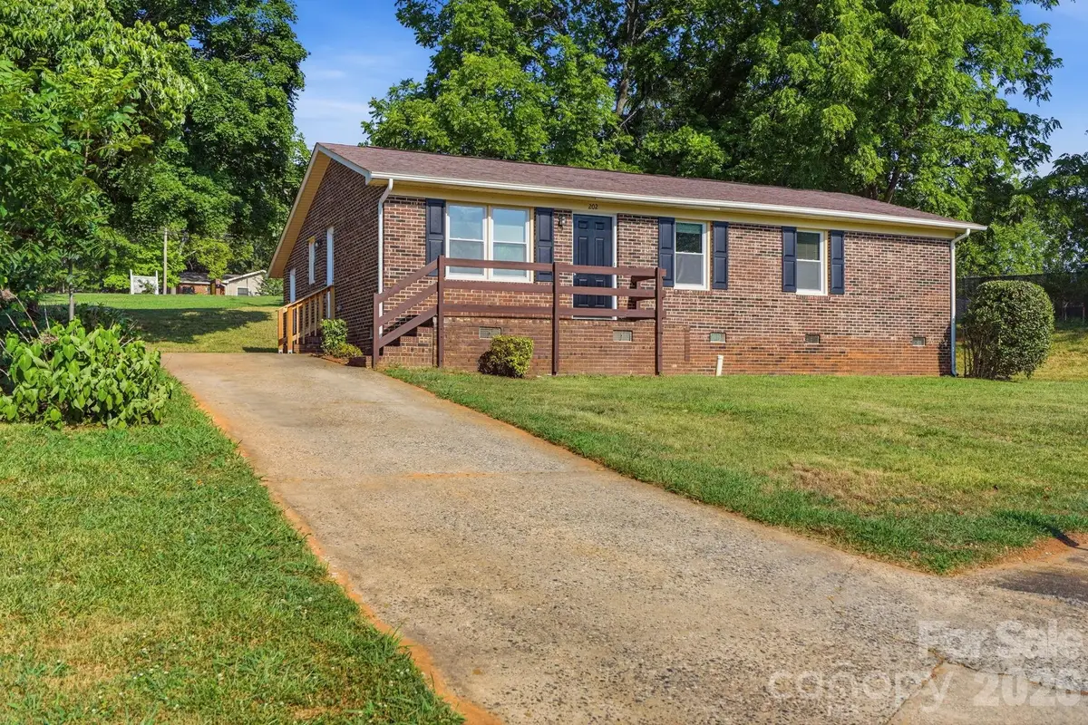 202 Cooke Circle, Kings Mountain, NC 28086 - #1