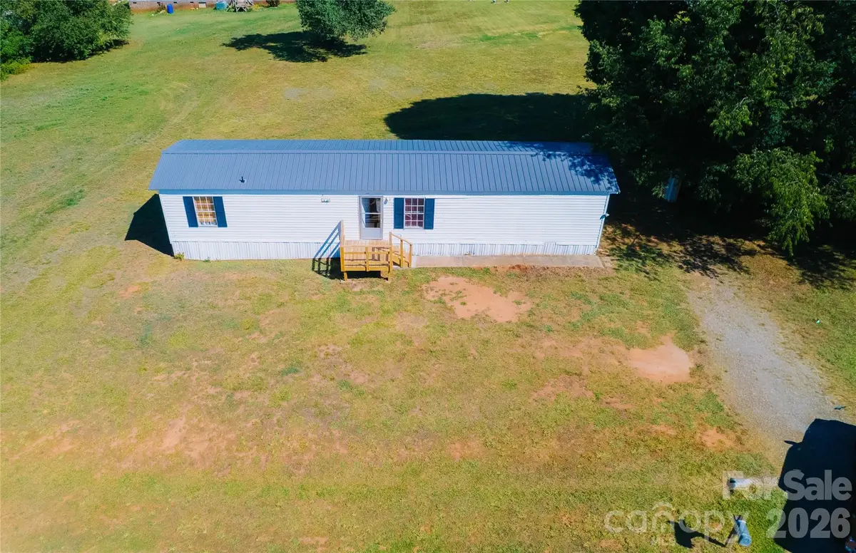 1341 Freedom Lane, Newton, NC 28658 - #1