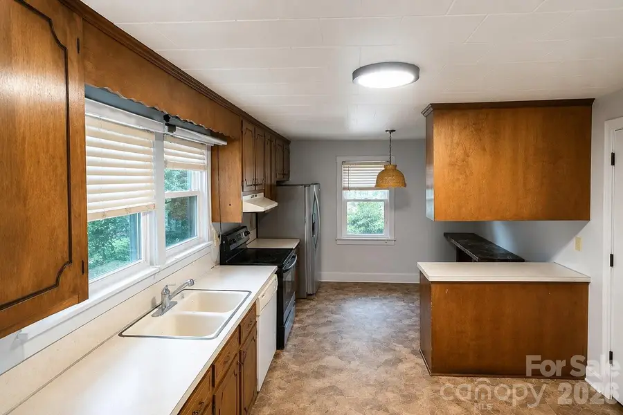 2337 W Nc 10 Highway, Newton, NC 28658 - #3