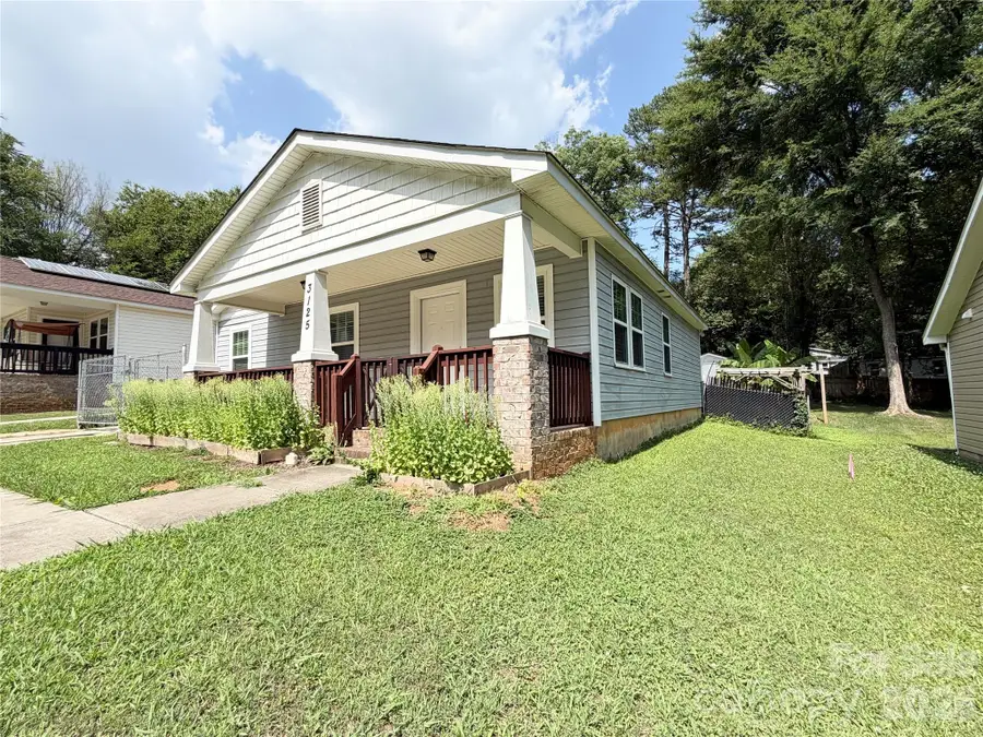 3125 Amay James Avenue, Charlotte, NC 28208 - #3