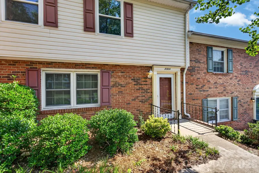 8904 Hunter Ridge Drive, Charlotte, NC 28226 - #2