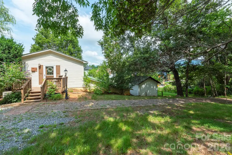 223 Davidson Road, Swannanoa, NC 28778 - #2