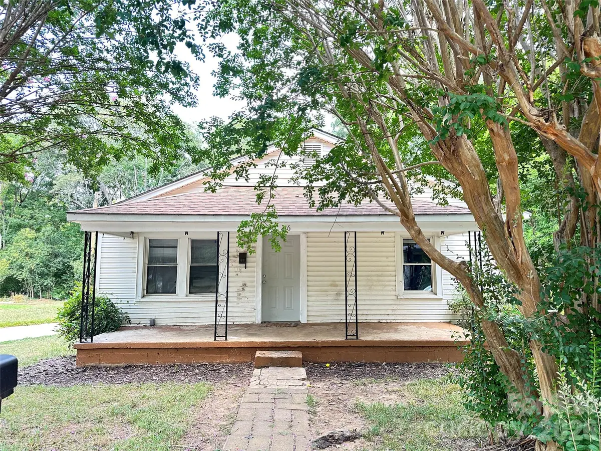 216 W Shannonhouse Street, Shelby, NC 28152 - #1