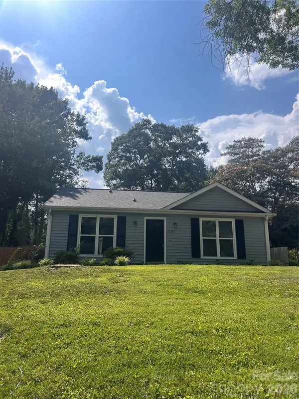 3301 Braewick Place, Charlotte, NC 28227