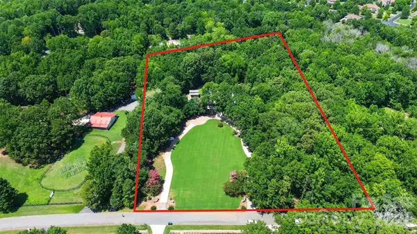 9704 Saddle Avenue, Waxhaw, NC 28173