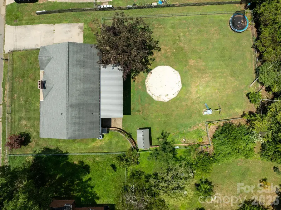 418 Powell Circle Ne, Lenoir, NC 28645 - #3