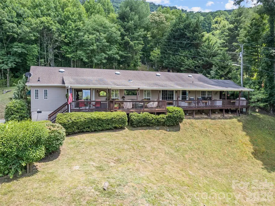 412 Gaddy Heights, Waynesville, NC 28786 - #2
