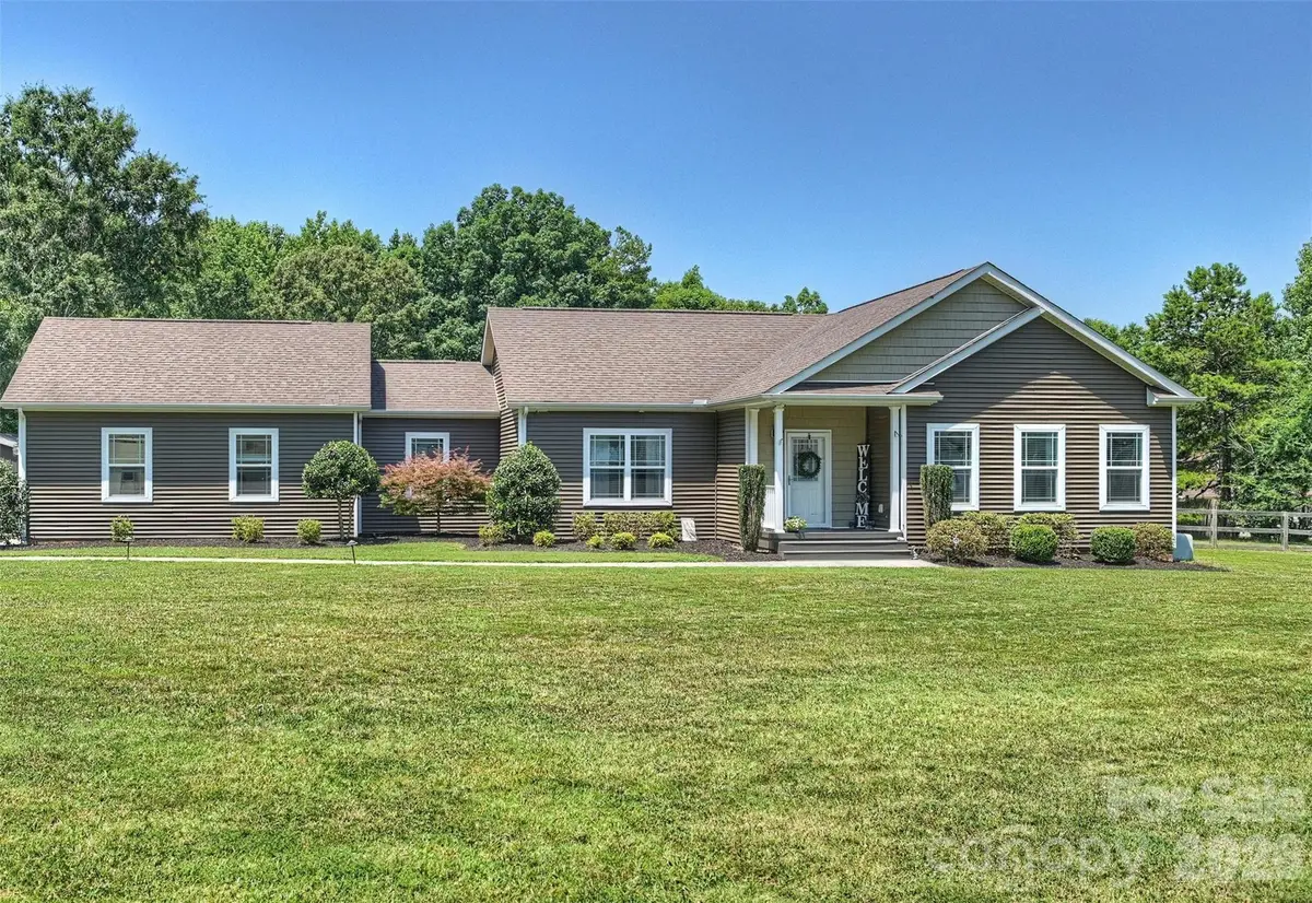 10943 Harrisburg Road, Fort Mill, SC 29707 - #1