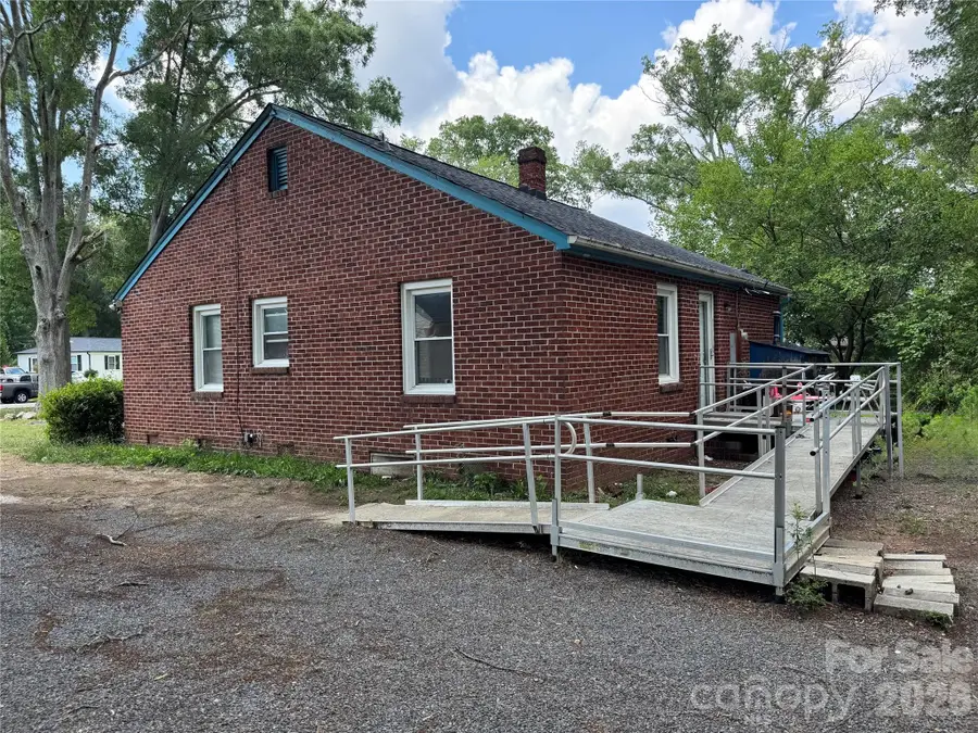 945 S Confederate Avenue, Rock Hill, SC 29730 - #3