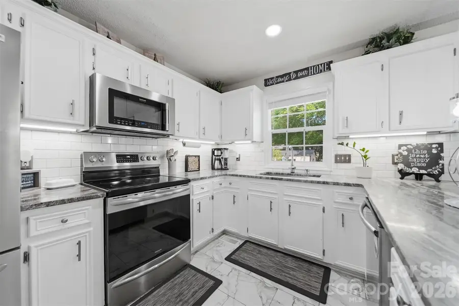 927 Victoria Avenue, Kannapolis, NC 28081 - #2