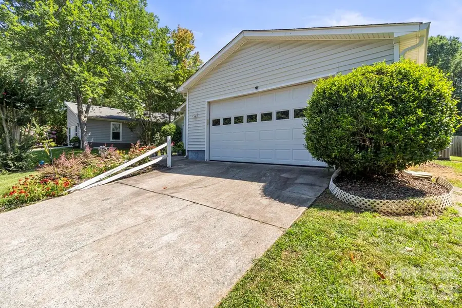 6325 Ellesmere Court, Charlotte, NC 28227 - #2