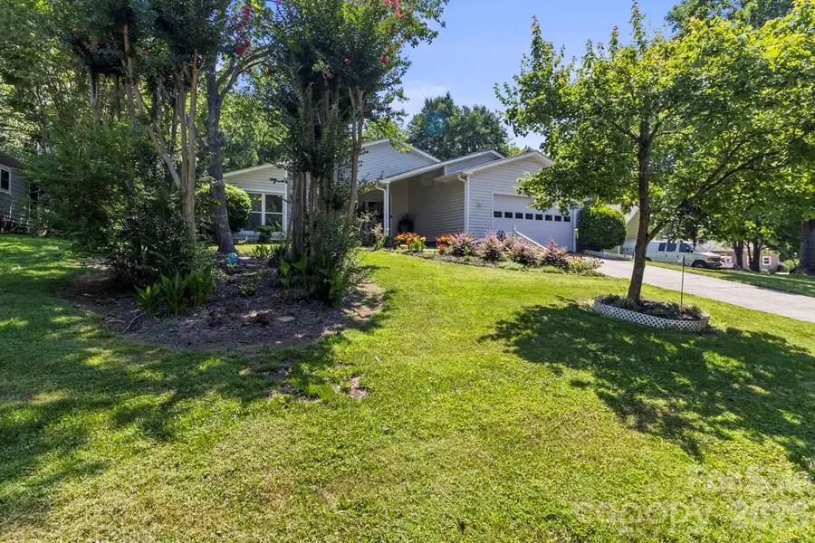 6325 Ellesmere Court, Charlotte, NC 28227 - #3