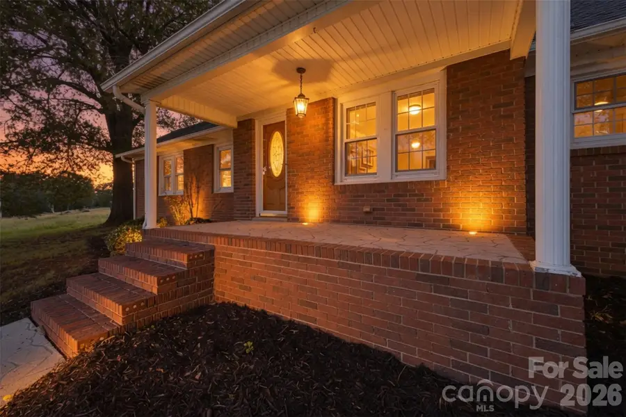 636 Nc 16 Highway N, Taylorsville, NC 28681 - #2