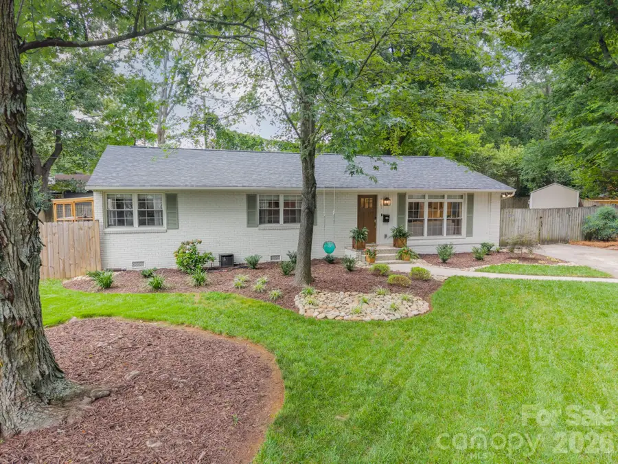 4865 Oglethorpe Place, Charlotte, NC 28209 - #2