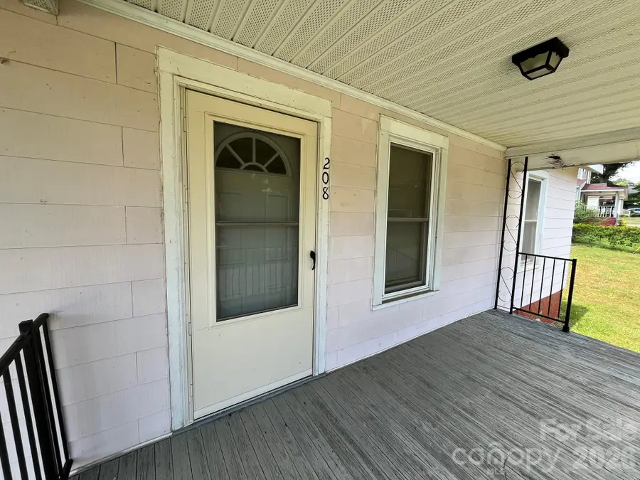 208 Bell Street, Mount Holly, NC 28120 - #2