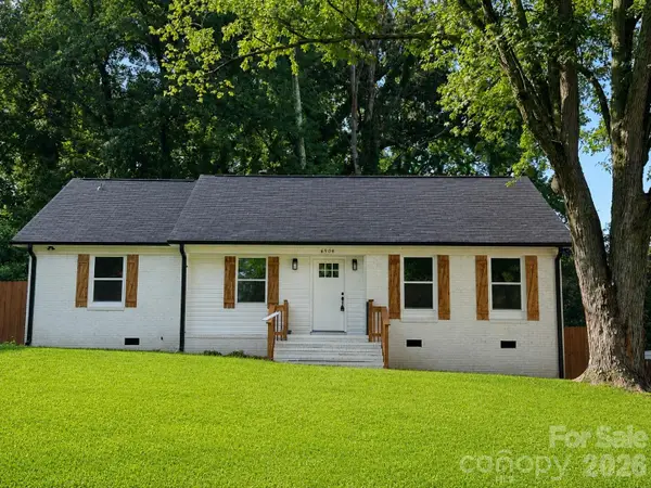 6908 Ludwig Drive, Charlotte, NC 28215