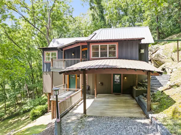 145 Hiaway Trail, Clyde, NC 28721