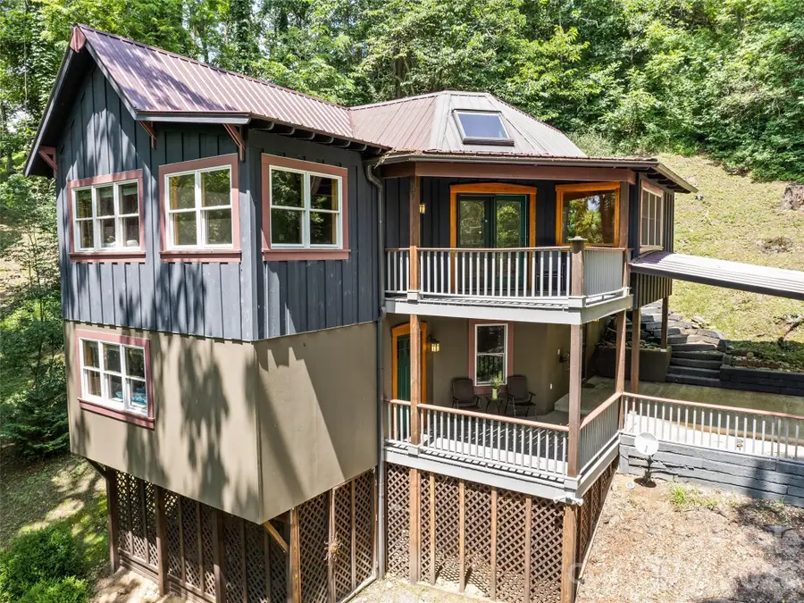 145 Hiaway Trail, Clyde, NC 28721 - #2