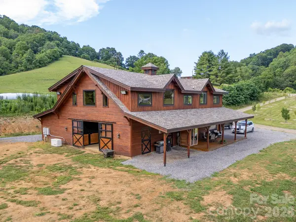 793 197 Highway S, Burnsville, NC 28714