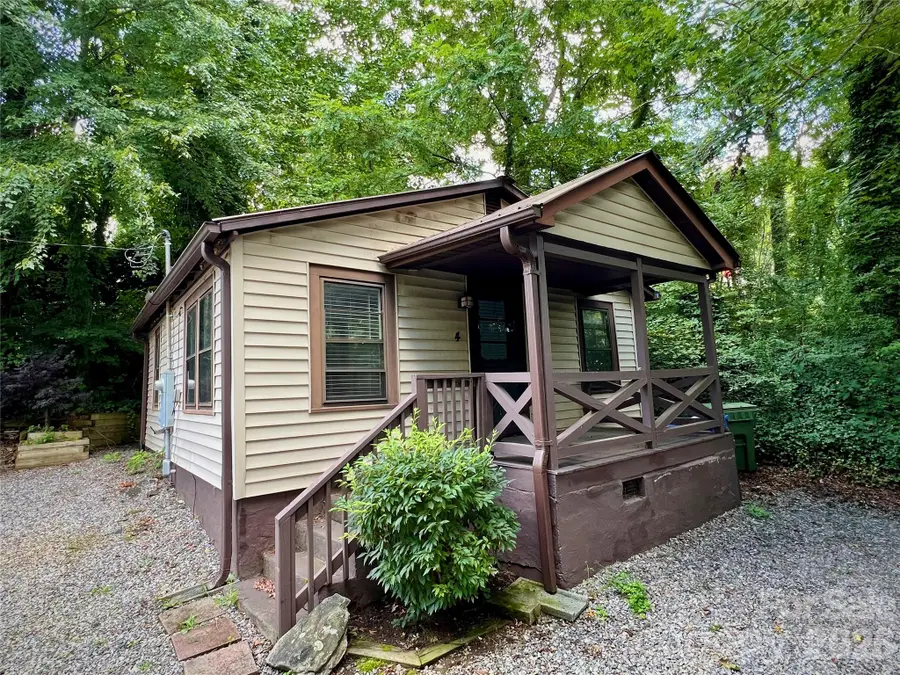 4 Arbutus Road, Asheville, NC 28805 - #2
