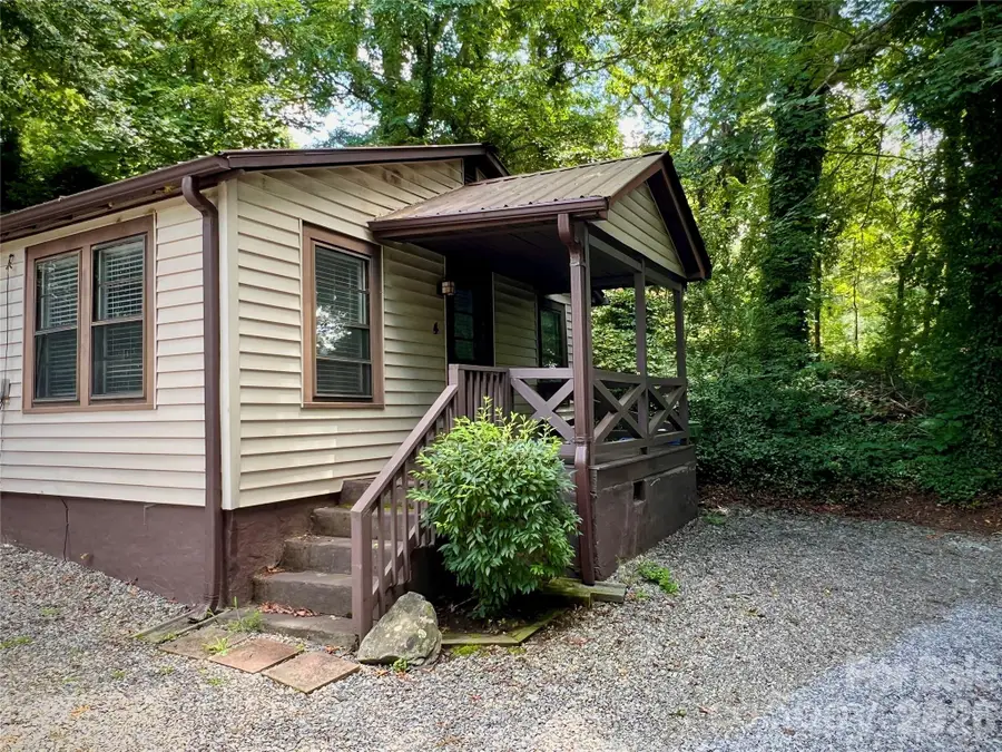 4 Arbutus Road, Asheville, NC 28805 - #3