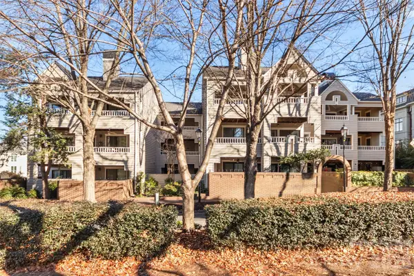 212 W 10th Street #4, Charlotte, NC 28202