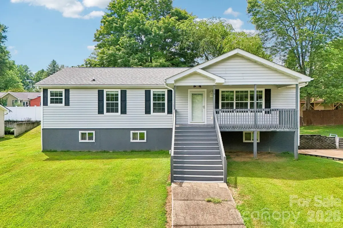 119 E Meadow Lane, Horse Shoe, NC 28742 - #1