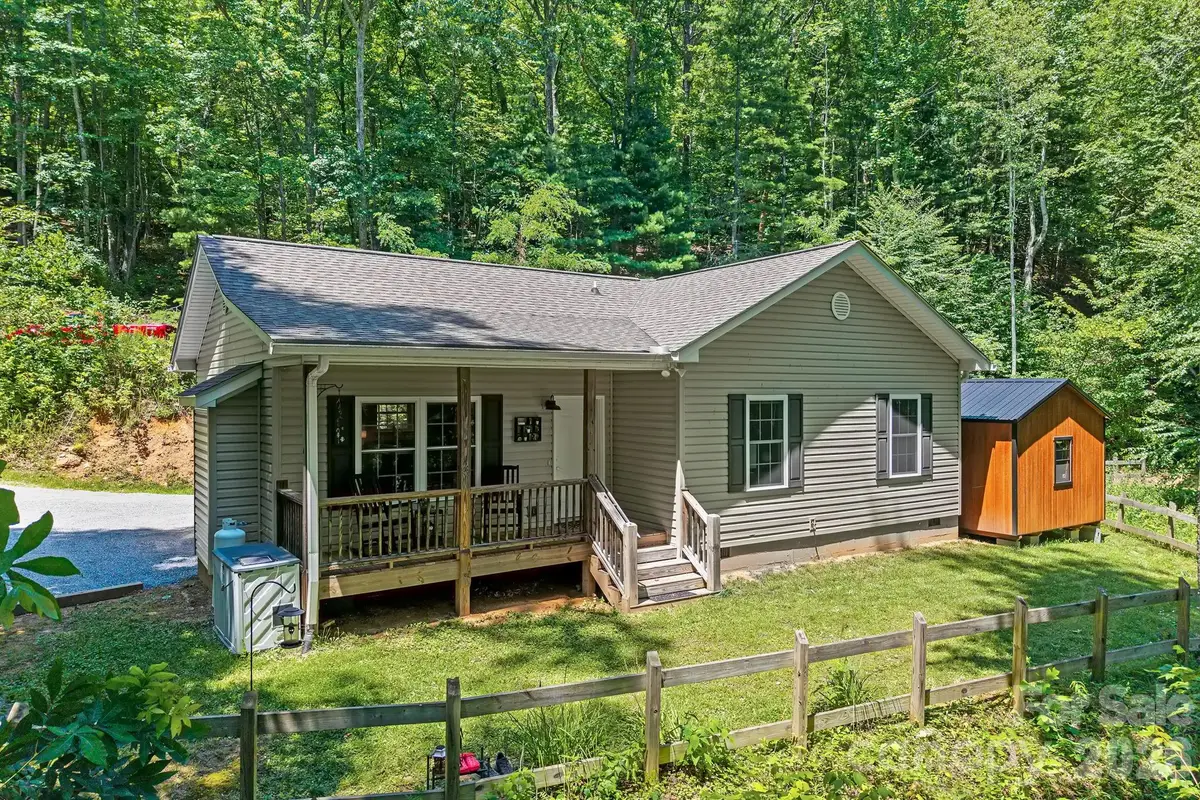 62 Robin Lane, Waynesville, NC 28786 - #1