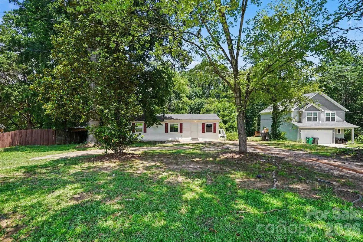 8232 Starnes Randall Road, Charlotte, NC 28215 - #1