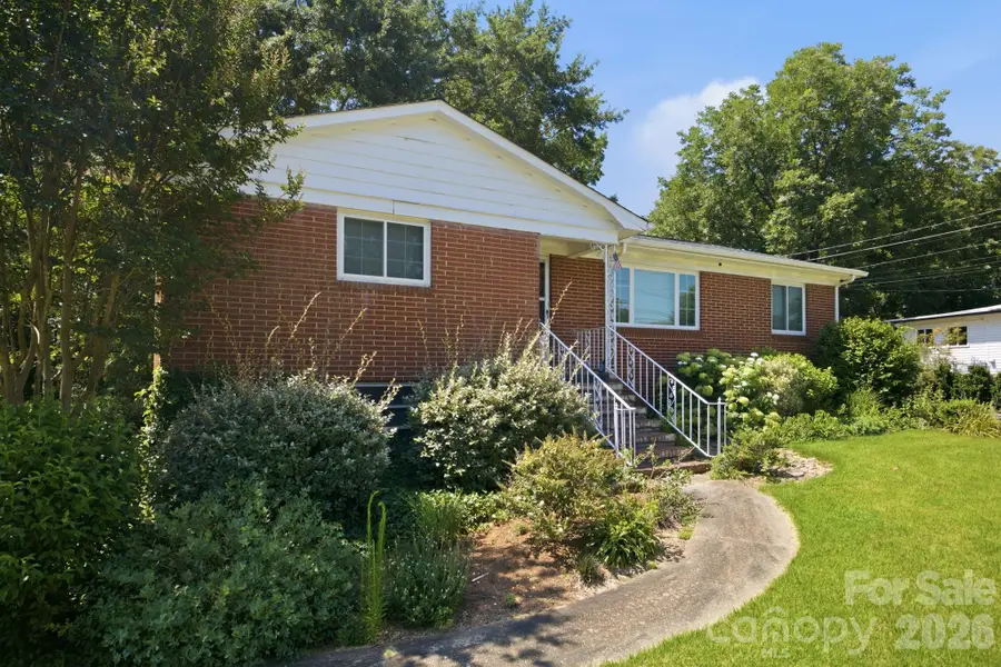 3800 Arvin Drive, Charlotte, NC 28269 - #3