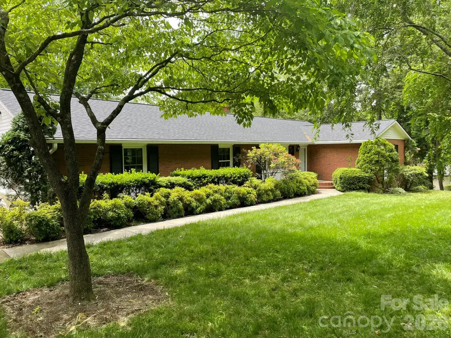 38 Westridge Drive, Asheville, NC 28803 - #2