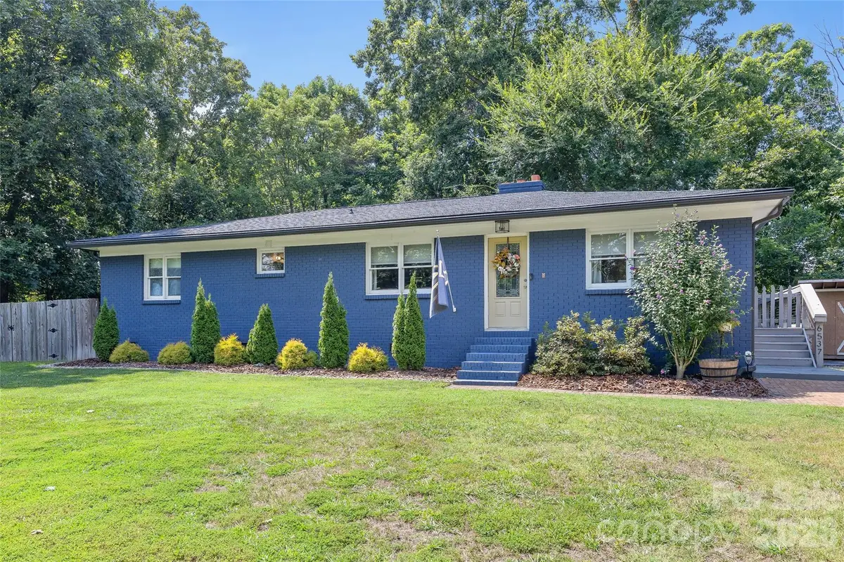 6537 Mt Holly Huntersville Road, Charlotte, NC 28216 - #1