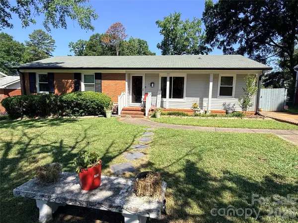 3626 Seaman Drive, Charlotte, NC 28217