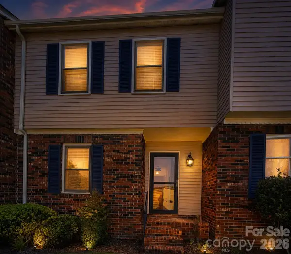 2705 N Center Street #46, Hickory, NC 28601