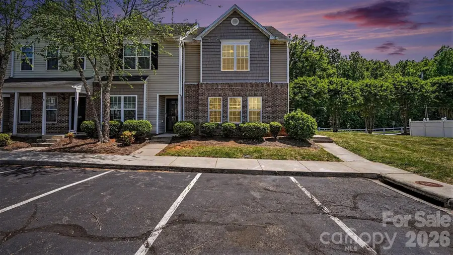 4293 Youngstown Drive, Greensboro, NC 27405 - #2