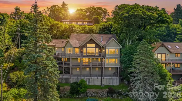 777 Green Hill Road, Blowing Rock, NC 28605