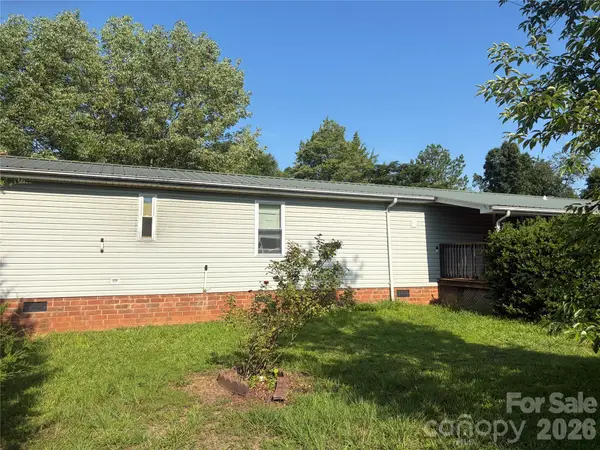 6006 Vanderhorst Drive, Concord, NC 28205