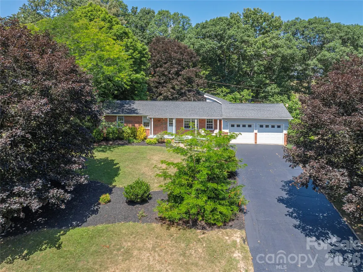 258 Camelot Drive, Clyde, NC 28721 - #1